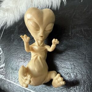 Vintage Xemu Xeno Preserved Alien Lava Toy Figure Embryo ONLY ALIEN EMBRYO Rare